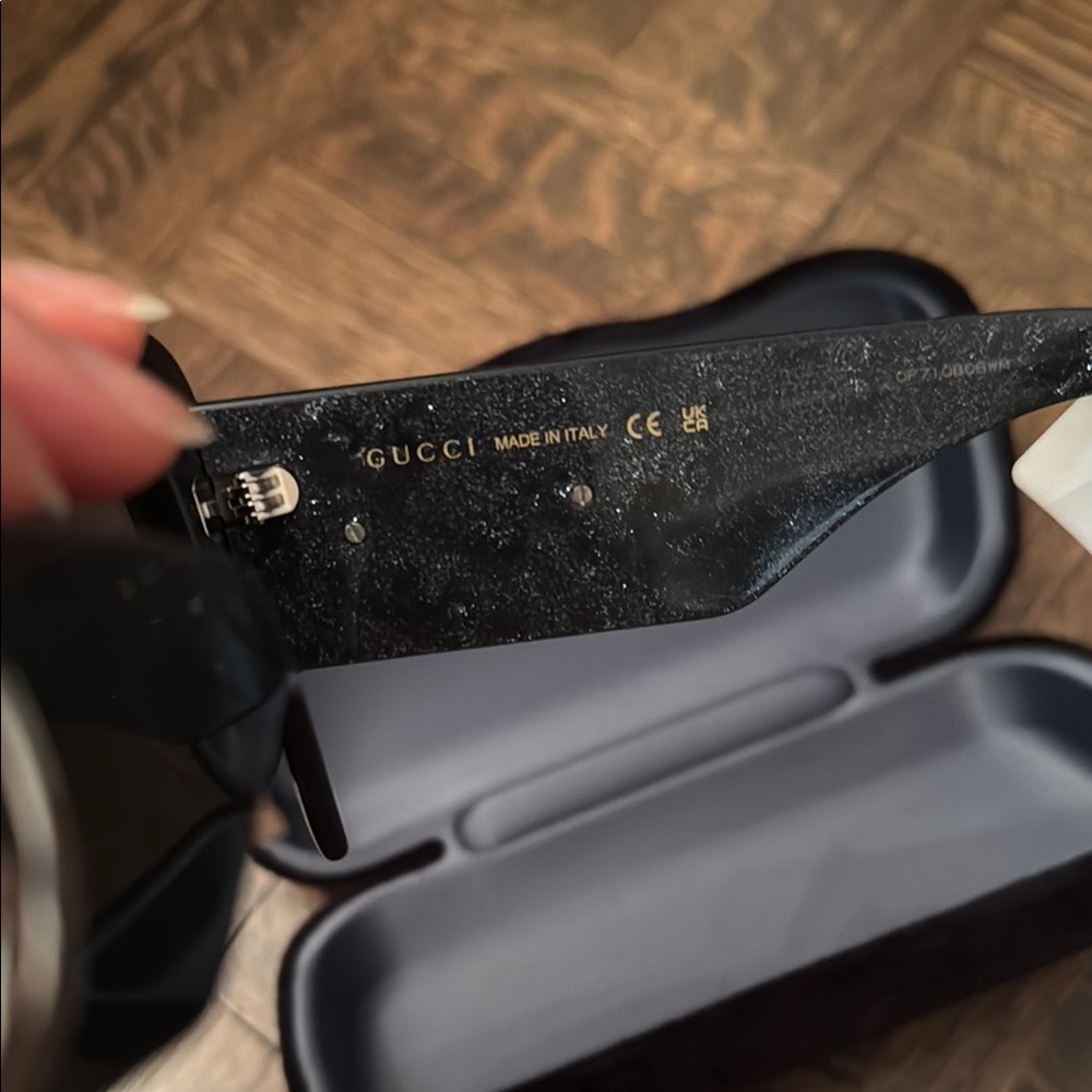 Gucci Sunglasses - Picture 7 of 13